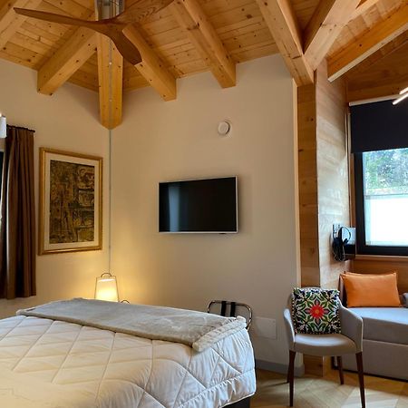 D'Artemisia Chambres D'Hotes Pont-Saint-Martin Ngoại thất bức ảnh